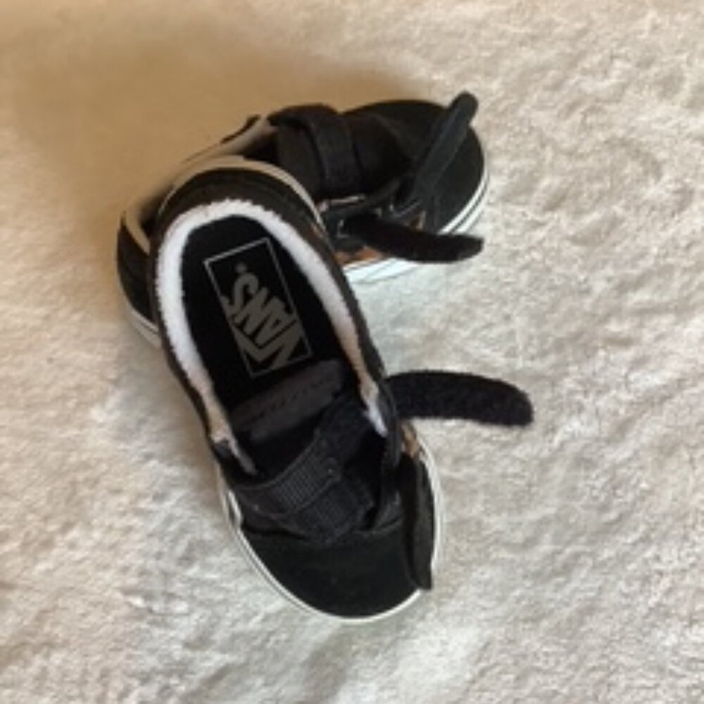 NWOT VANS Toddler Sneakers - Picture 6 of 6